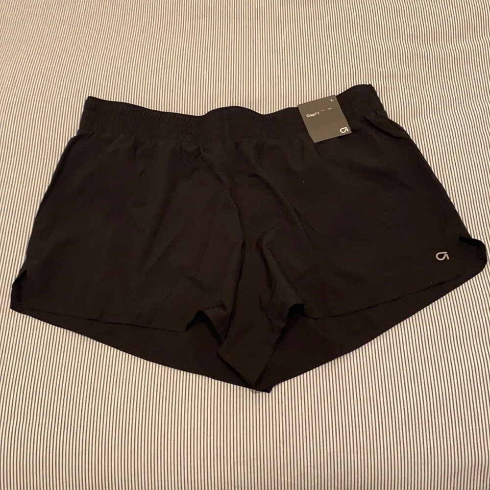 Gap shorts